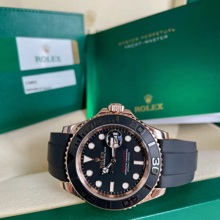 "Luxury Rose Gold Rolex Yacht-Master Watch with Black Rubber Strap – Swiss Chronometer for Men"