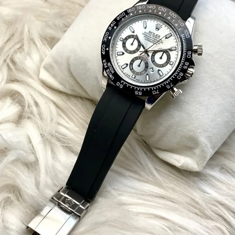 Rolex Daytona Style Luxury Watch – Black Strap & Gold Case