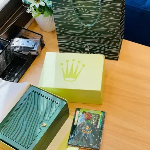 Luxury Green Rolex Watch Box – Premium Packaging